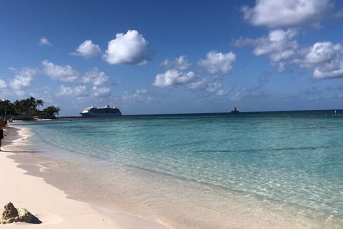 4 Stops Tour: Stingray, Snorkeling, Starfish & 7 Mile Beach - Starfish Point: a quieter 35 minutes