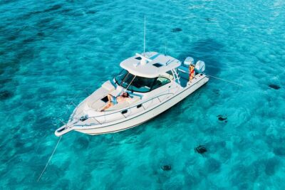 Cayman Private Luxury Charters – Stingray City, Snorkel, & More
