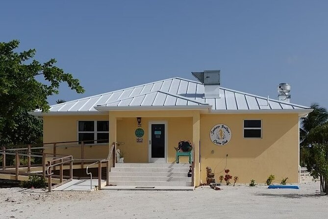 CaymanVisitor Hide & Seek GeoTour Self-Drive Tour - Timing, transport, and group size