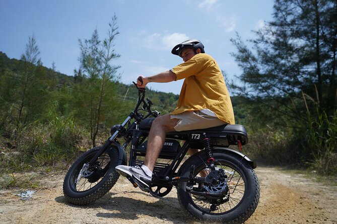 Coastal E-Bike Adventure: Full-Day Self-Guided Tour Grand Cayman - Seven Mile Beach deserves real time