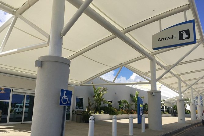 Grand Cayman Shared Airport Transfer - Luggage, golf clubs, and group size