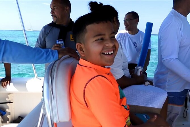 Private Boat Tour in Cayman Islands - Snorkeling and coral reefs between the main stops