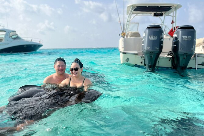 Private Charter 28ft Grady White. Stingrays, Snorkeling, Starfish - Who will enjoy this most