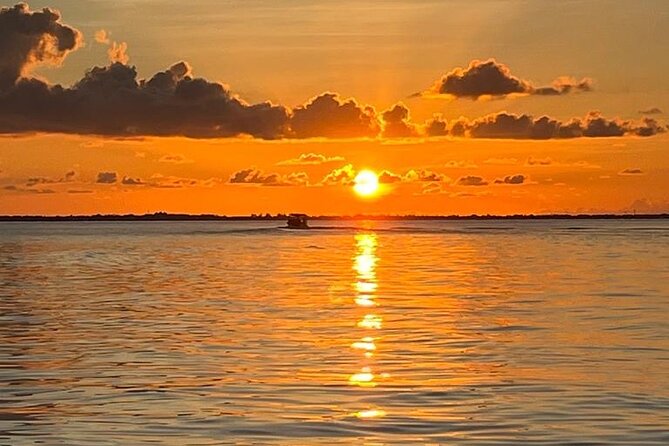 Private Half Day Boat Tour, 3 locations of your choice - A relaxed onboard setup