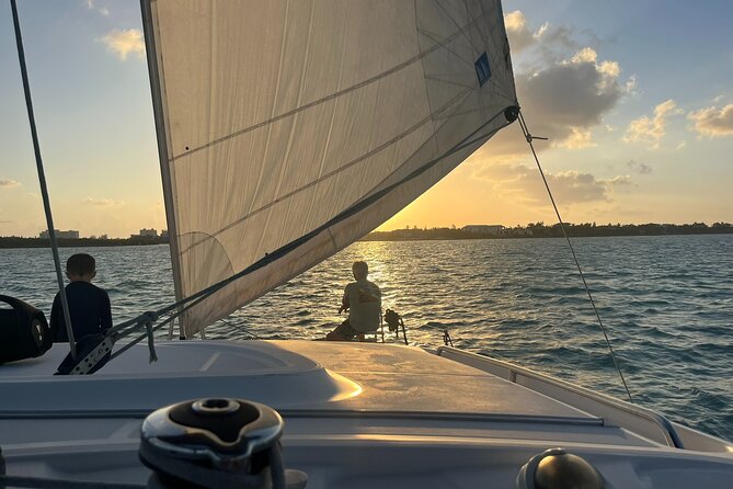 Private Luxury Catamaran Tour to Stingray City and Snorkel - The crew is a major part of the value