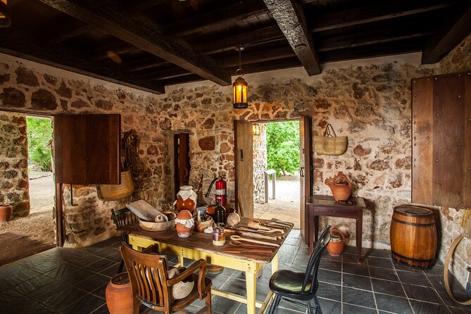 Skip the Line: Pedro St. James Castle Guided Tour Ticket - Touring the 18th-century Great House