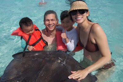 Stingray City and Seven Mile Beach Adventure Tour