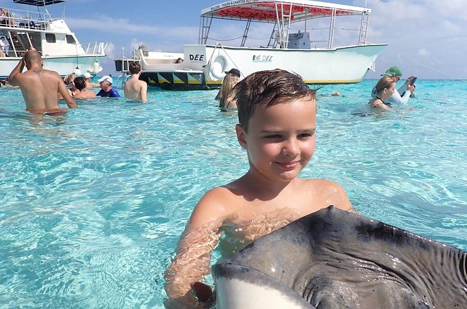 Stingray City Sandbar, Coral Gardens Snorkeling & Star Fish Point - The boat ride is part of the experience